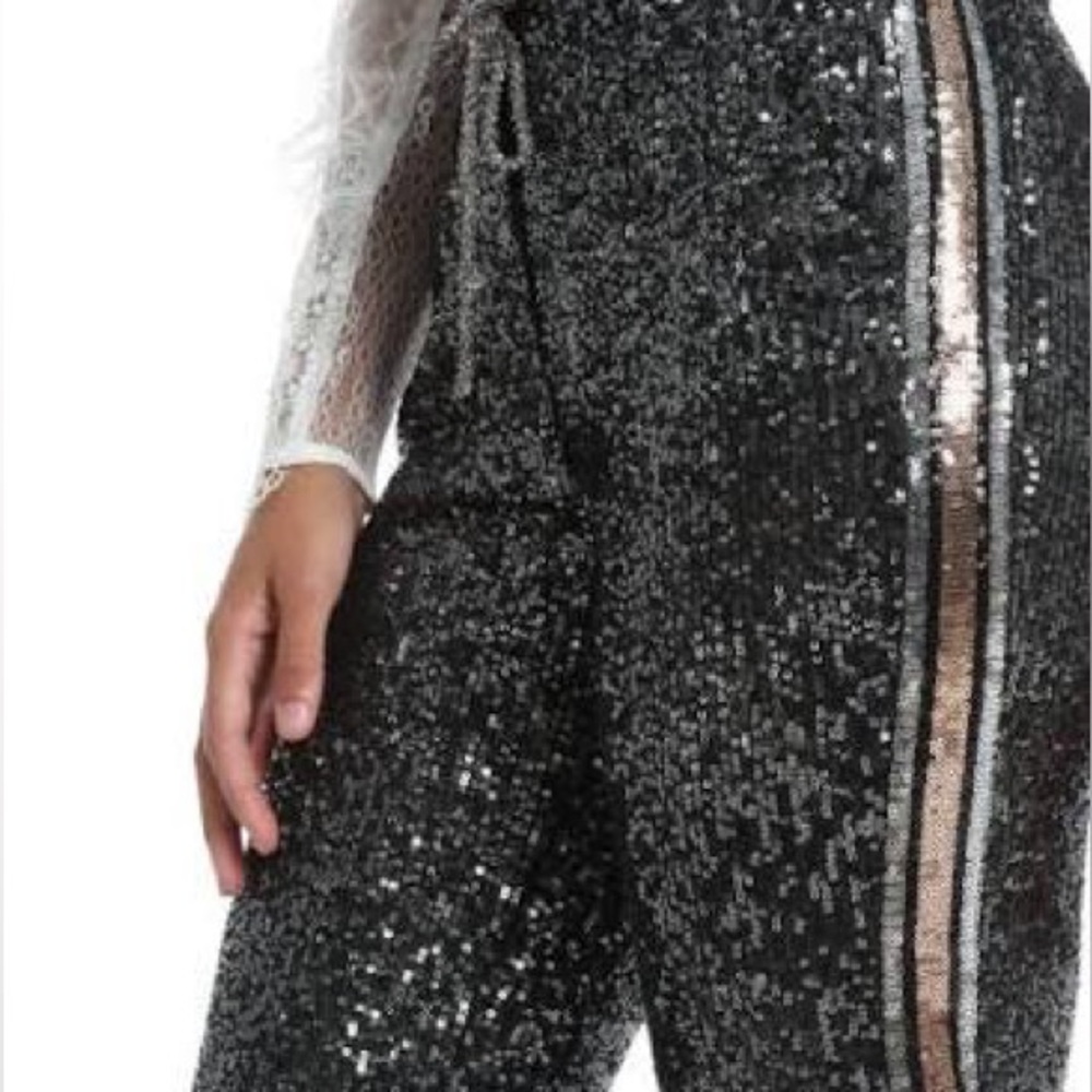 IN EARNEST- BLACK SEQUIN JOGGER
BYRON LARS
NEW WITH TAGS